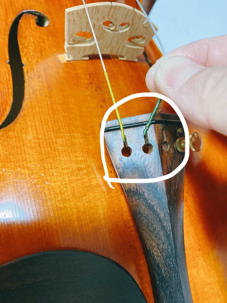 バイオリン弦の張替え方を初心者にわかりやすく解説|ループエンドの付け方など画像付きで | ねるねブログ