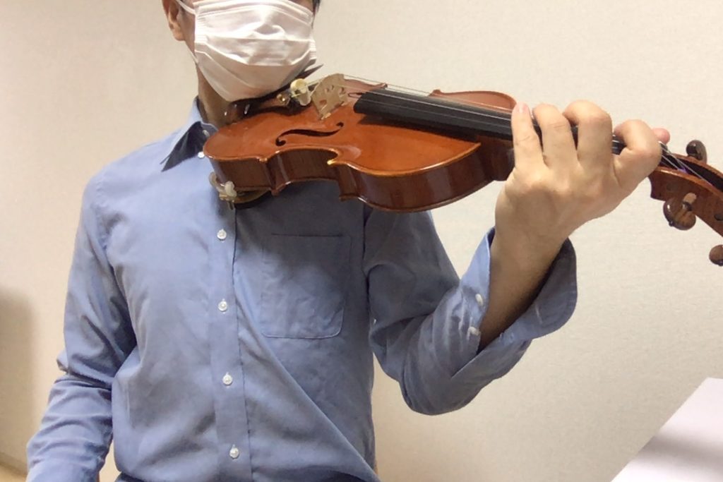 知らないと上達できない バイオリンの正しい構え方を解説 ねるねブログ